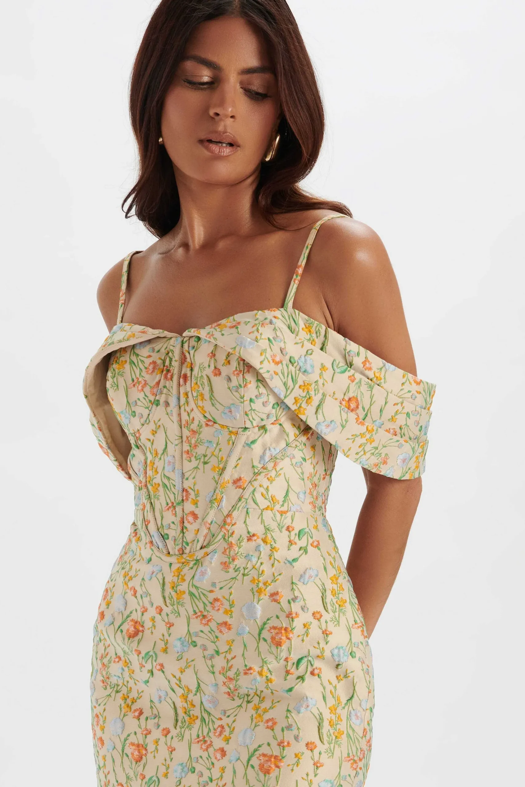 amia_bardot_sleeve_midi_d_2.webp Clearance Lavish Alice Amia Bardot Sleeve Midi Dress In Floral Jacquard