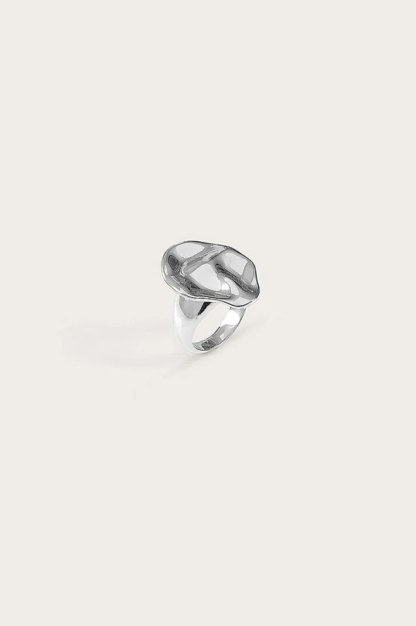 Online Lavish Alice Leora Hammered Effect Oval Silver Ring